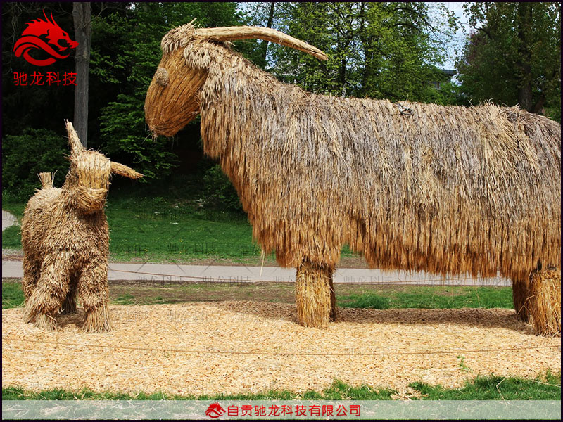 农耕文化稻草雕塑
