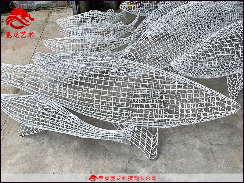 304不锈钢鲸鱼镂空编织造型雕塑美陈