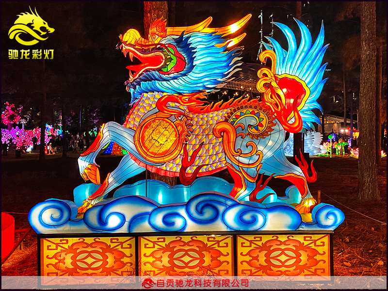 中国神兽之瑞兽麒麟造型彩灯(图1)